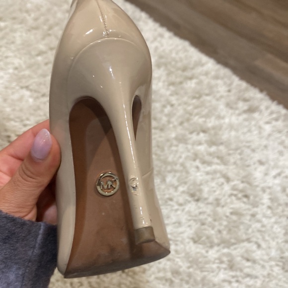 Michael Kors Nude Heels - Picture 3 of 6
